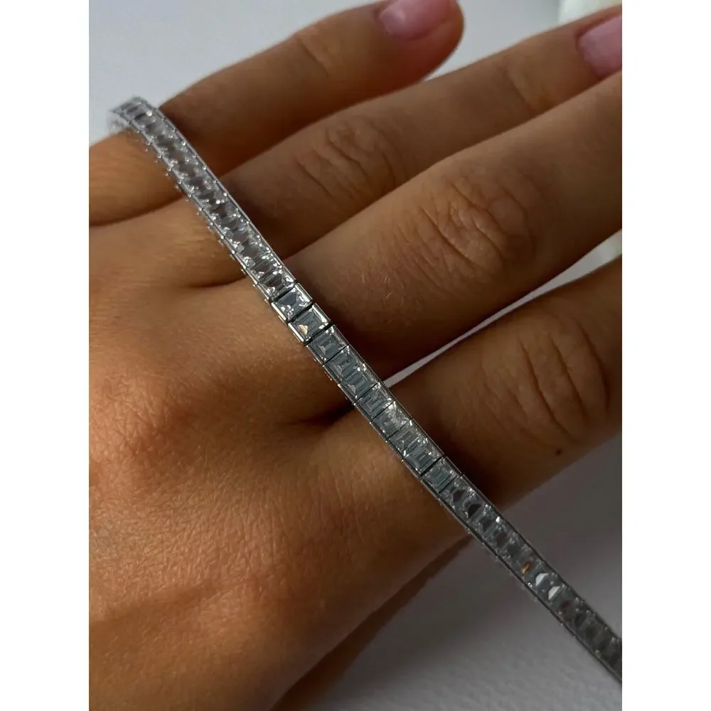 Elegant 925 Sterling Silver CZ Bracelet Length 8 Inch